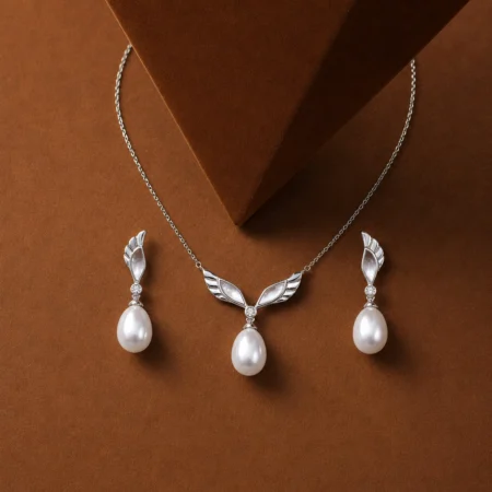 Angelic Wing Pearl Set