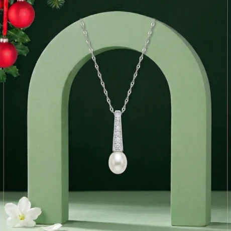 Pearl Grace Silver Pendant Necklace